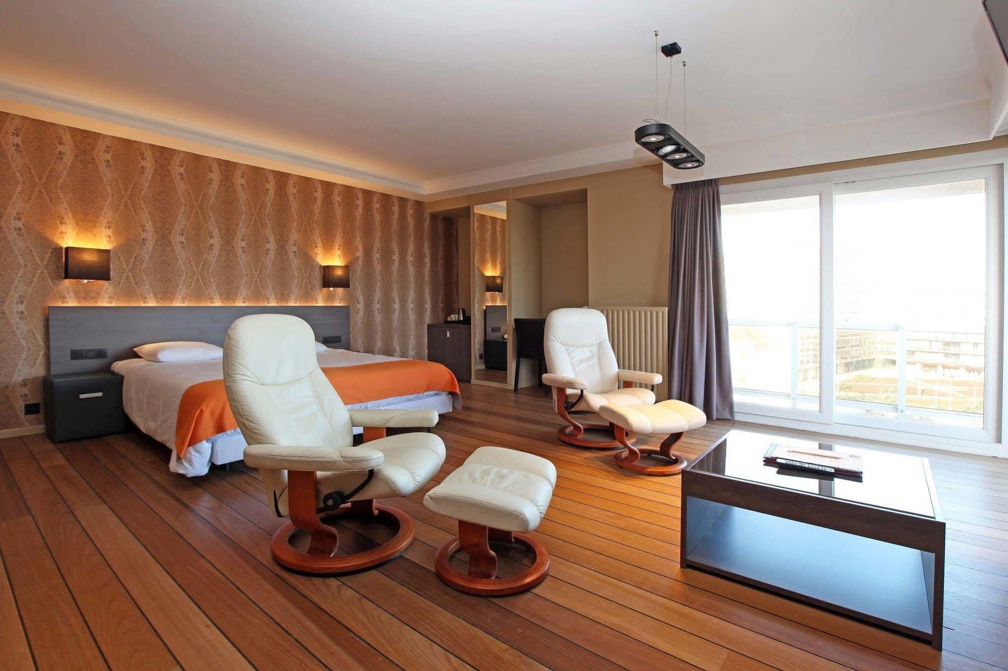 Donny Hotel De Panne